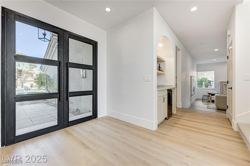 2105 Lookout Point Circle