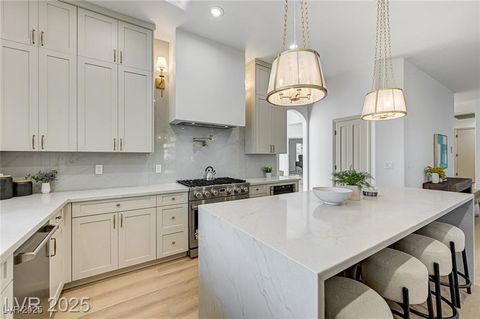 2105 Lookout Point Circle Las Vegas NV 89117
