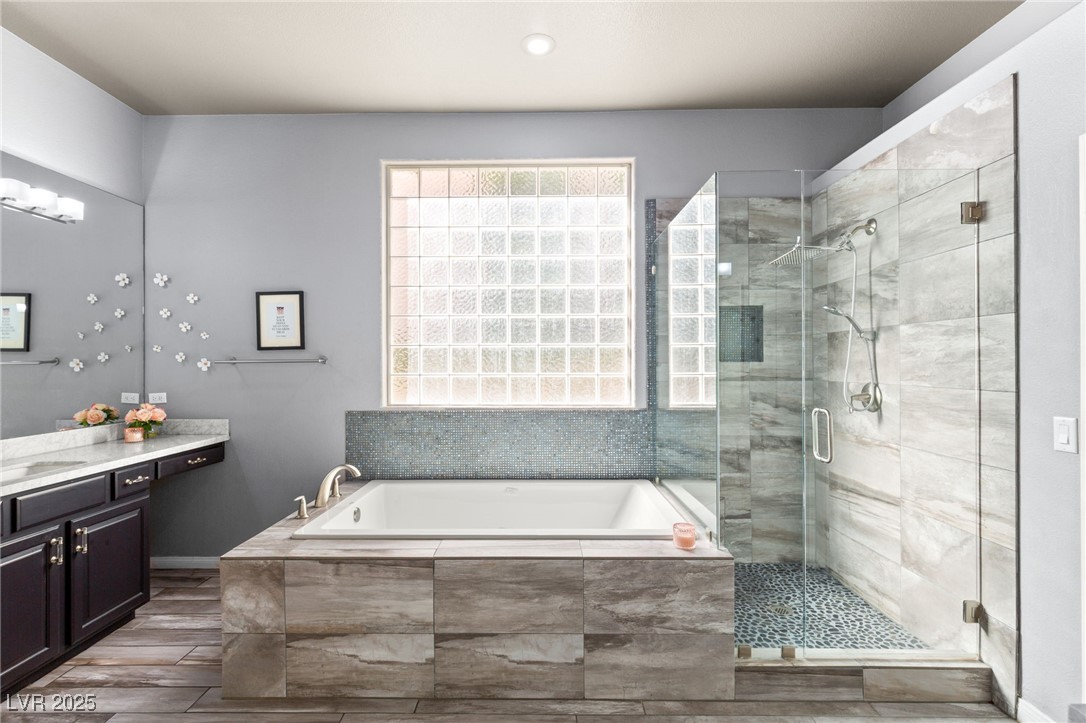 Henderson, Nevada 89052, United States, 3 Bedrooms Bedrooms, ,3 BathroomsBathrooms,Residential,Active,170567