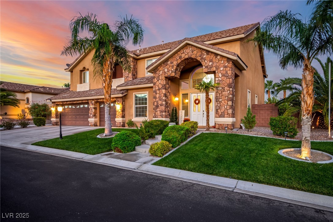 4736 Barcelona Ridge Court