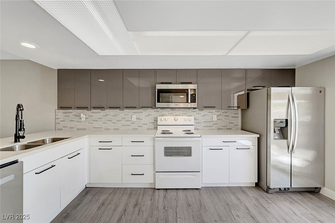 2080 Karen Avenue #12, Las Vegas, Nevada image 16