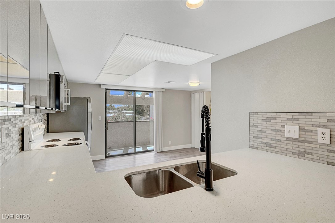 2080 Karen Avenue #12, Las Vegas, Nevada image 15