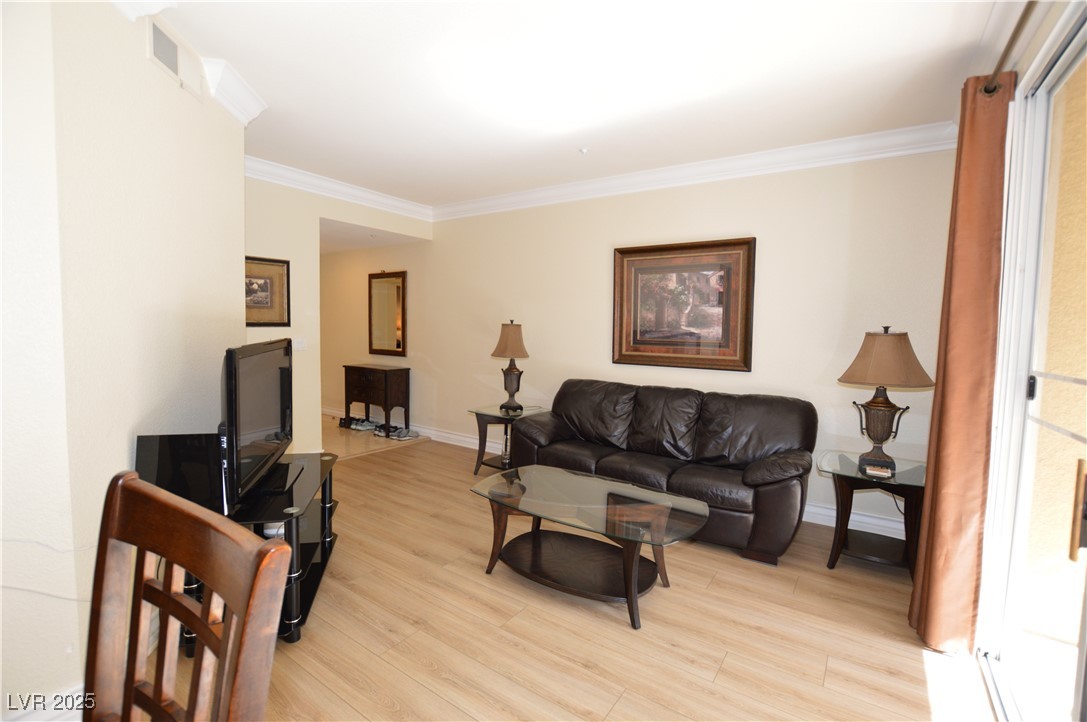 230 E Flamingo Road 229