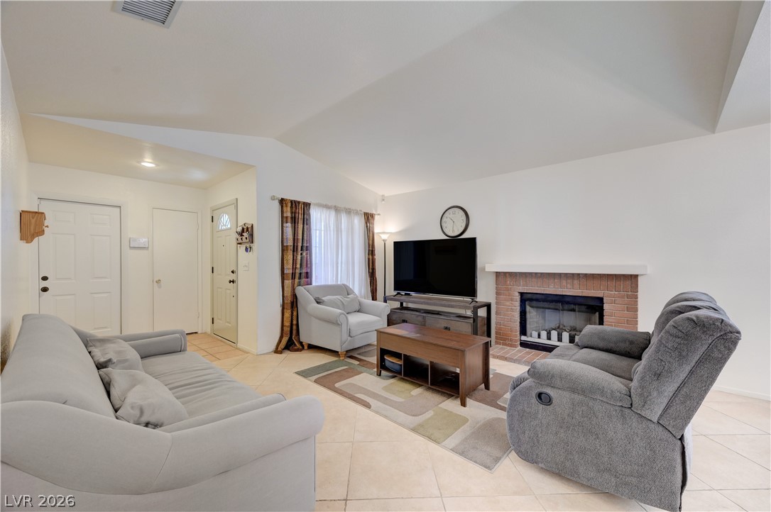 379 Abbington Street