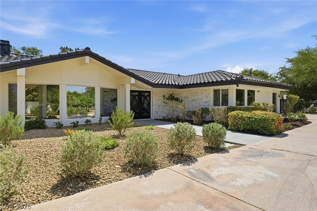 6980 Mira Vista Street
