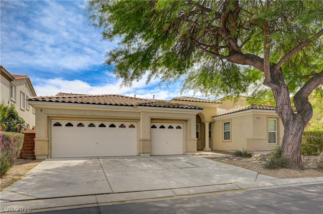 6438 Gilded Flicker Street