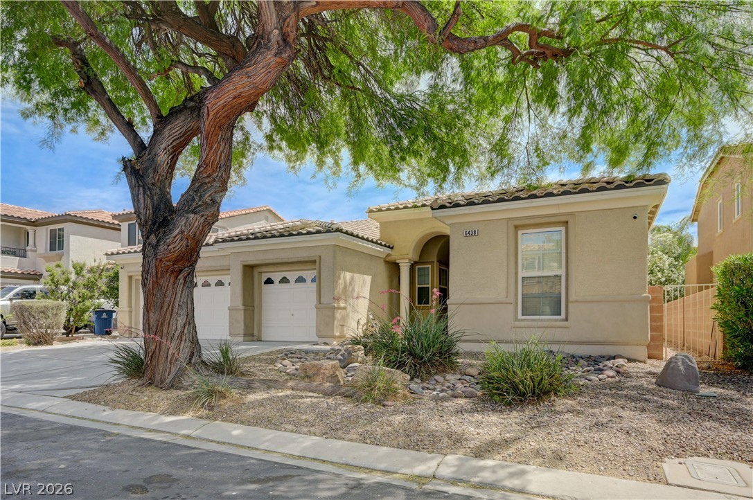 6438 Gilded Flicker Street