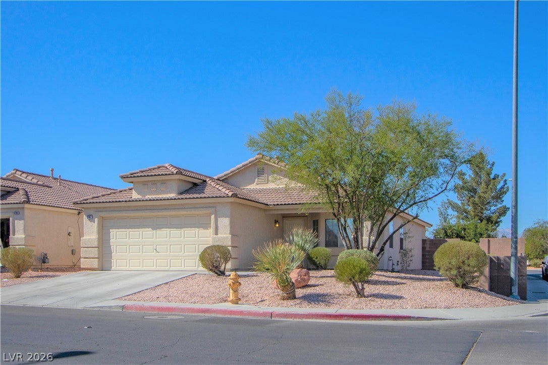 3747 Shadow Tree Street