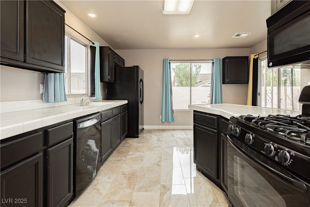 434 Viewmont Drive, Henderson, Nevada image 14