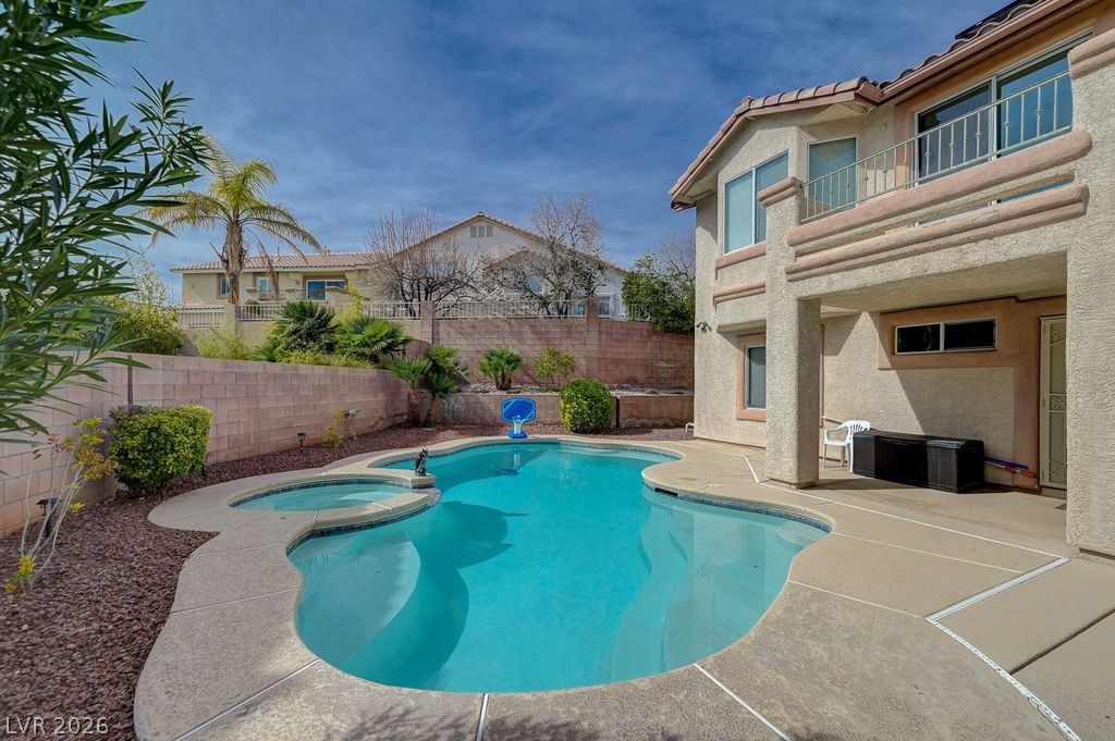 500 Ruby Vista Court