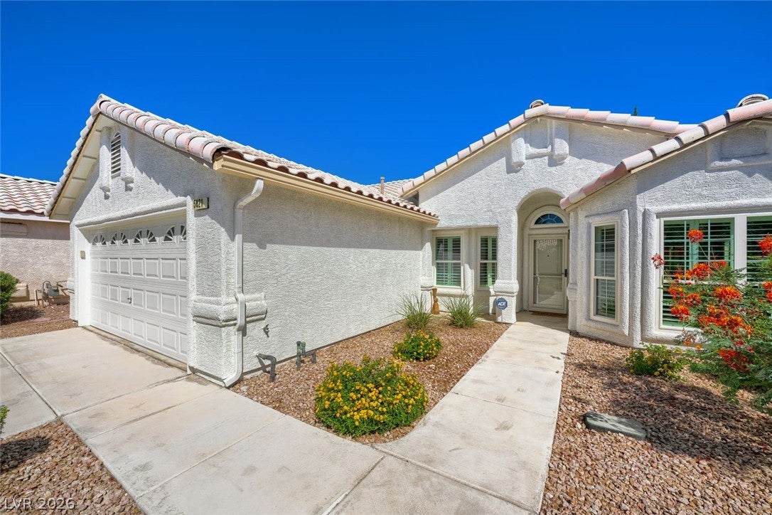 5421 Desert Paradise Drive