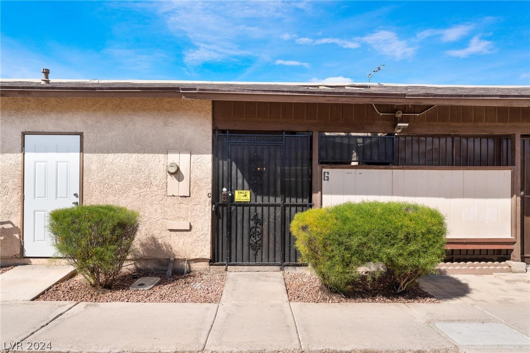 View North Las Vegas, NV 89030 townhome