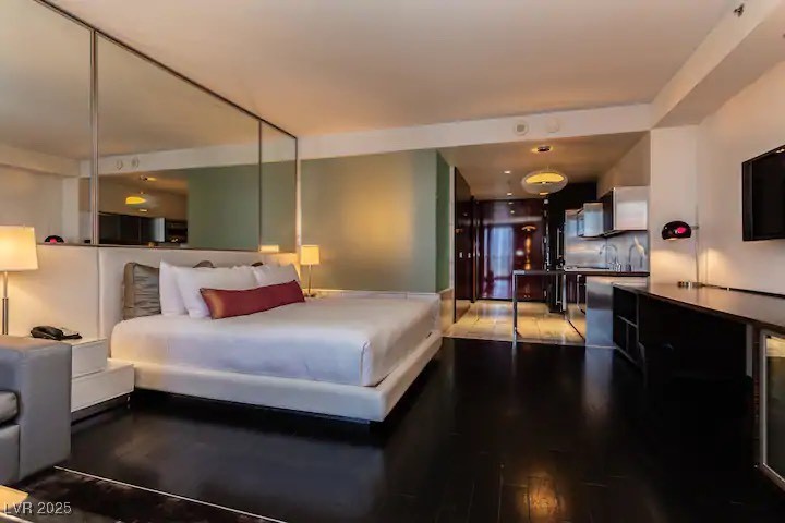 4381 W Flamingo Road 2919