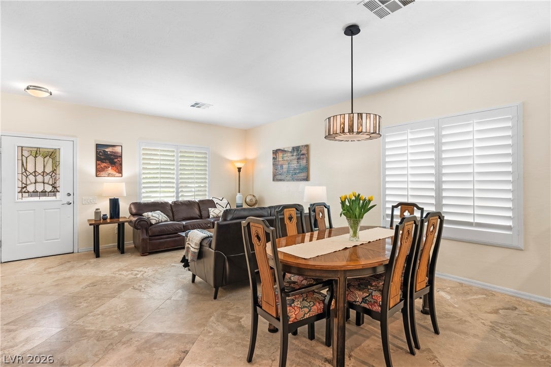 28 Gentilly Lace Avenue