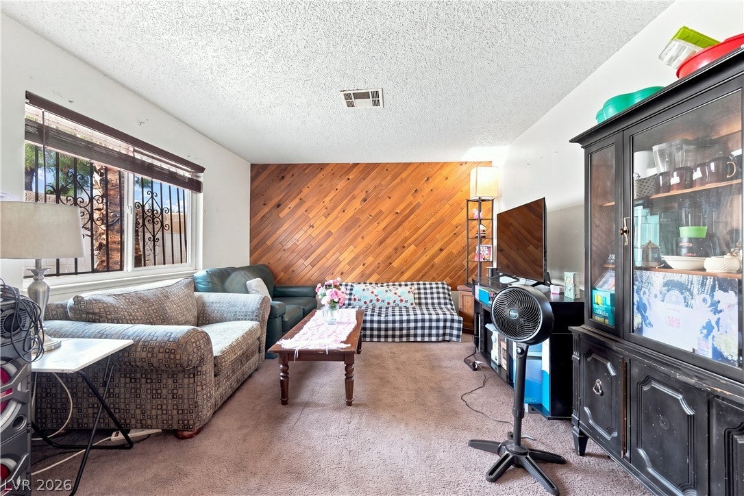 849 Hedge Way 6