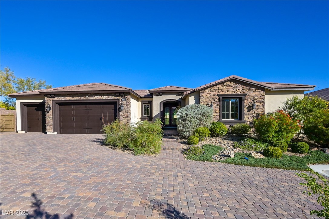 6196 Serenity Bluffs Street