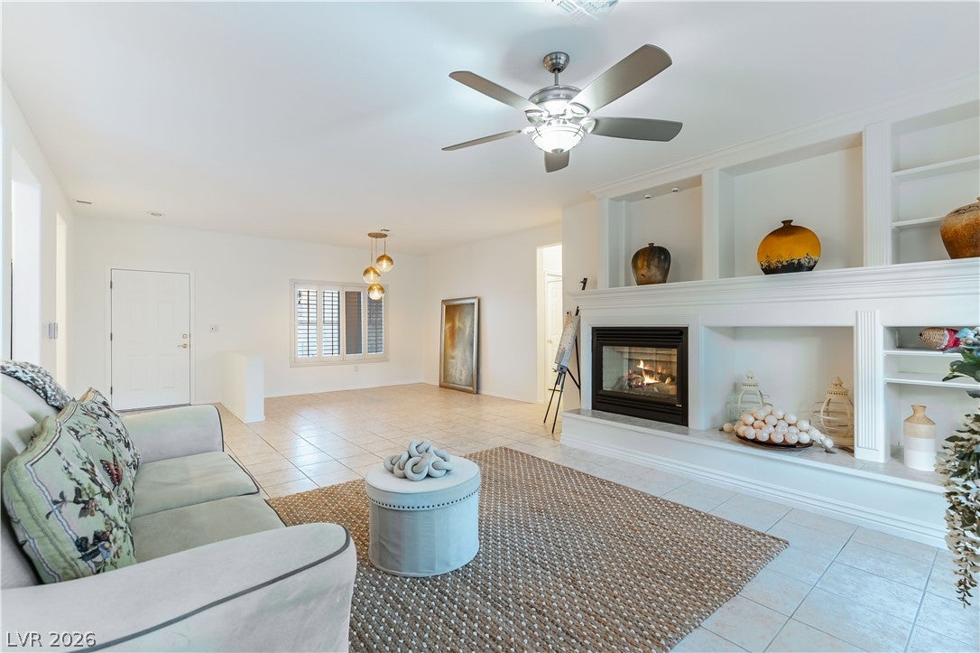 Properties 4 2557 Shellsburg Avenue