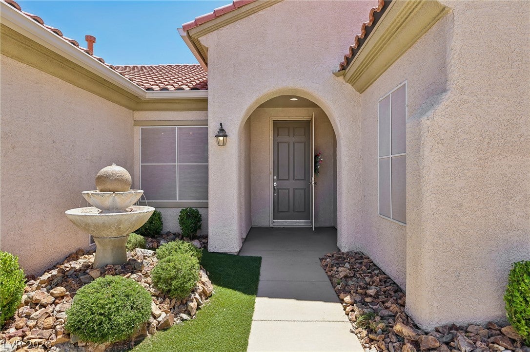 2559 Deora Way
