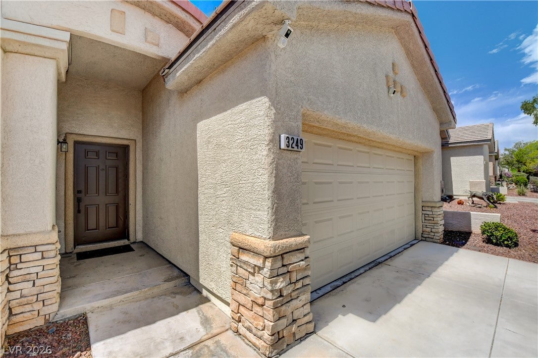 3249 Robins Creek Place