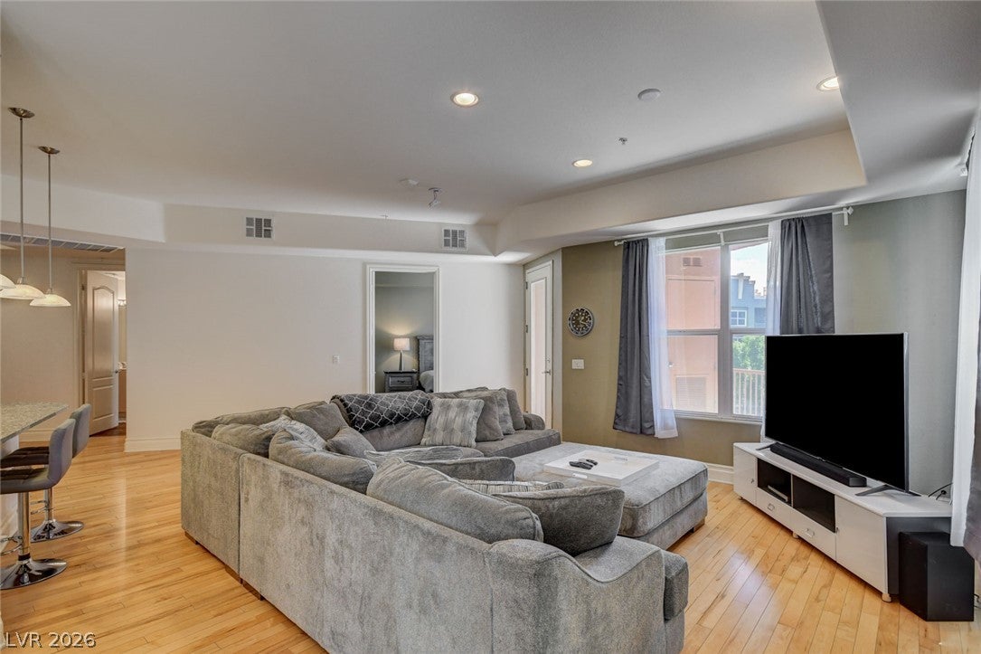 38 E Serene Avenue 306