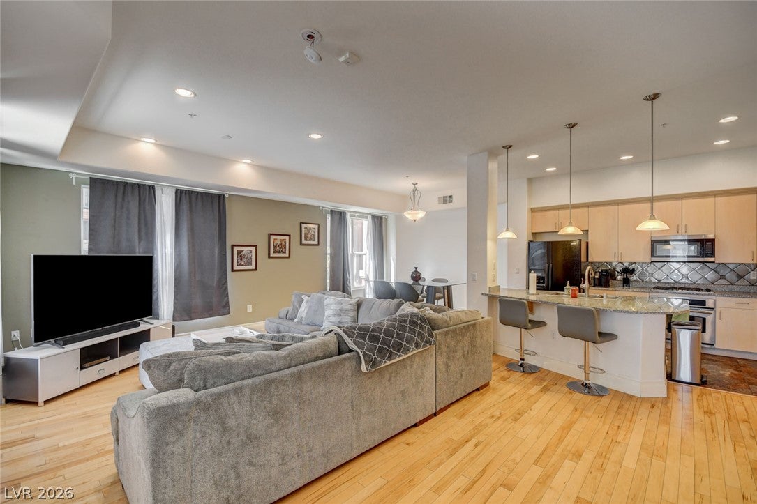 38 E Serene Avenue 306