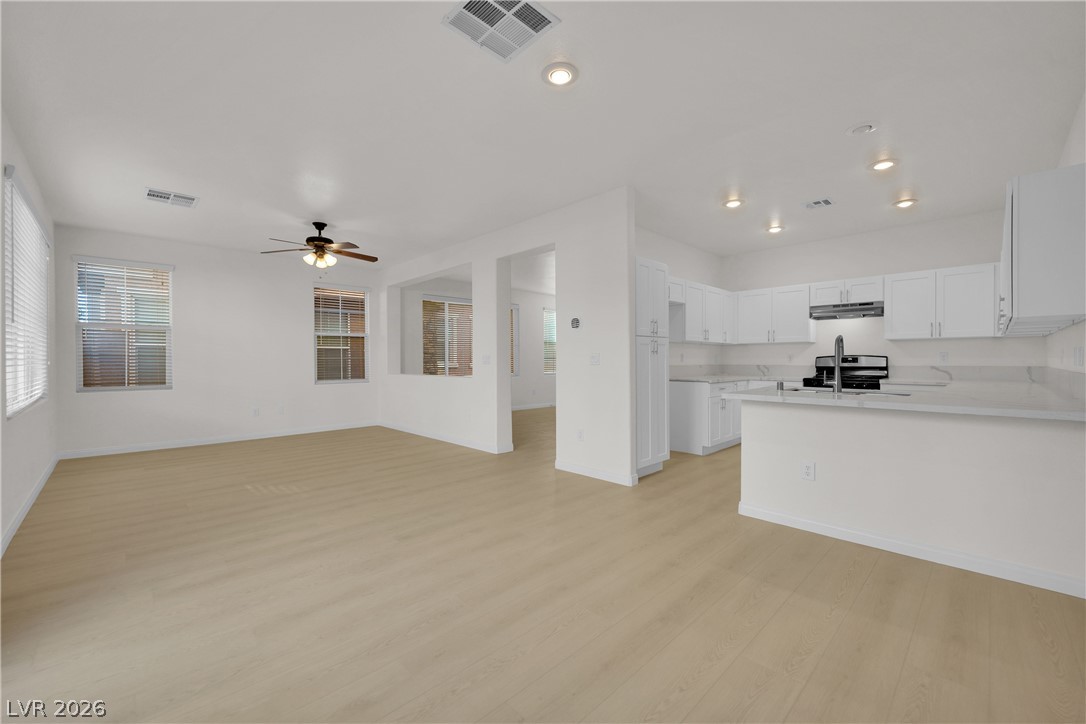 8668 Diamond Sand Avenue