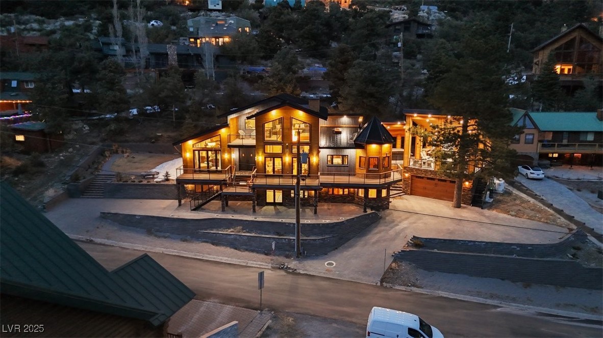 306 Crestview Drive
