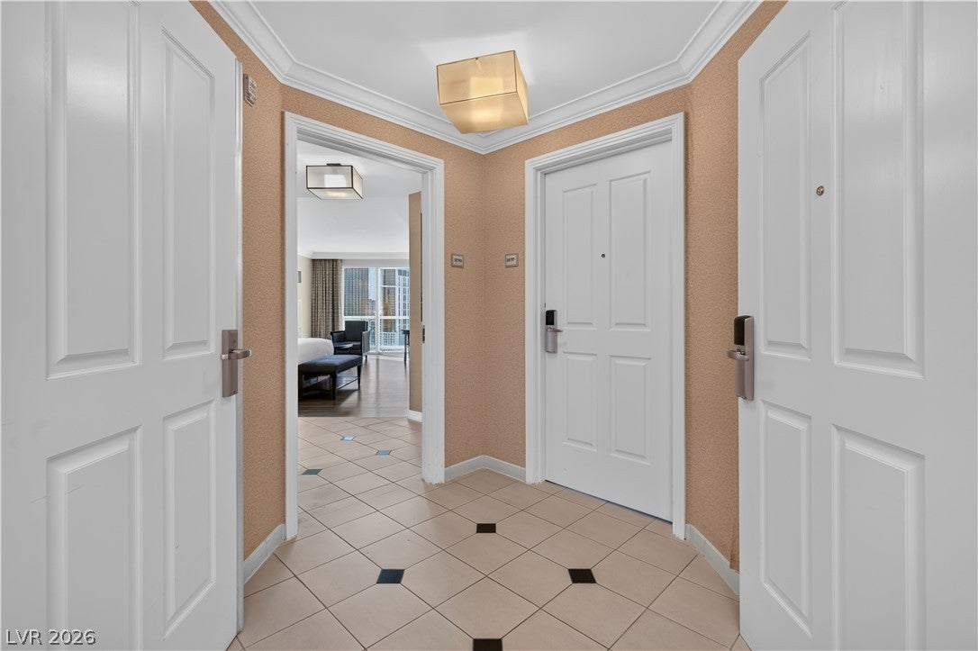 135 E Harmon Avenue 2215