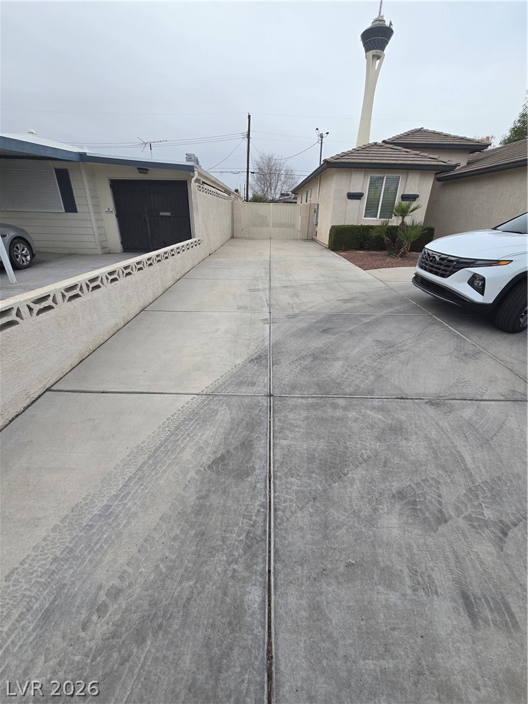 2204 VAN PATTEN Place 0