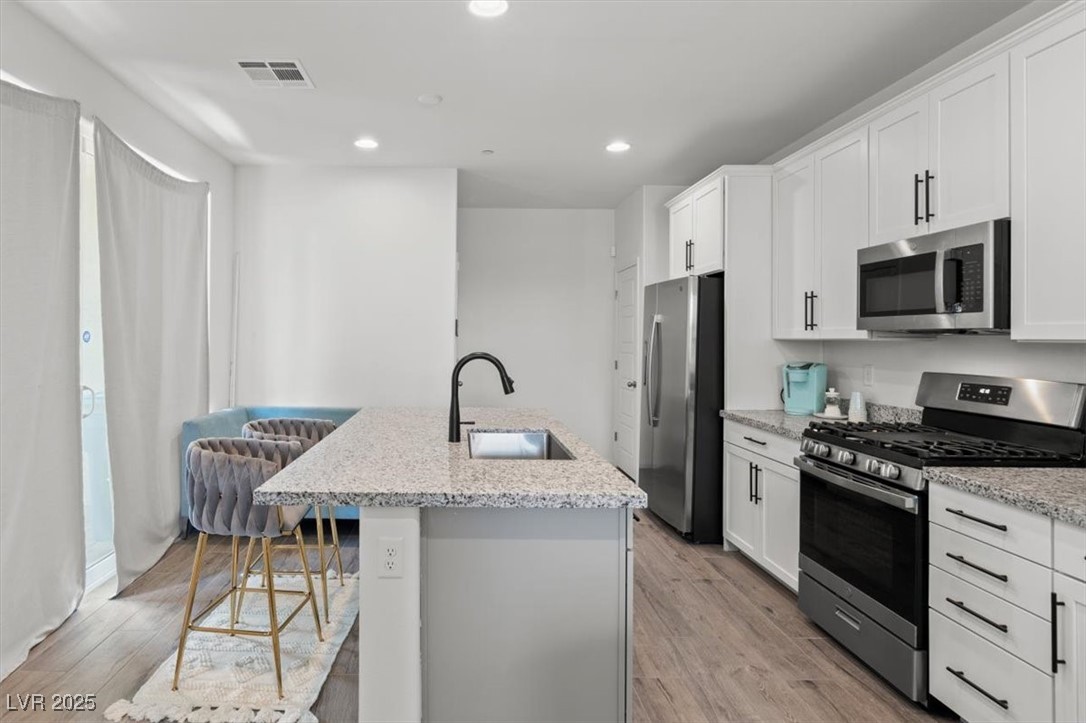 4526 Cloudrest Peak Street, North Las Vegas, Nevada image 13