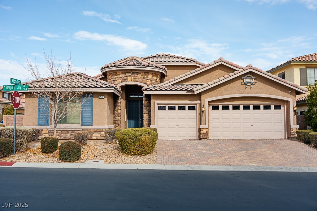 7976 Sleeping Lily Drive, Las Vegas, Nevada image 3