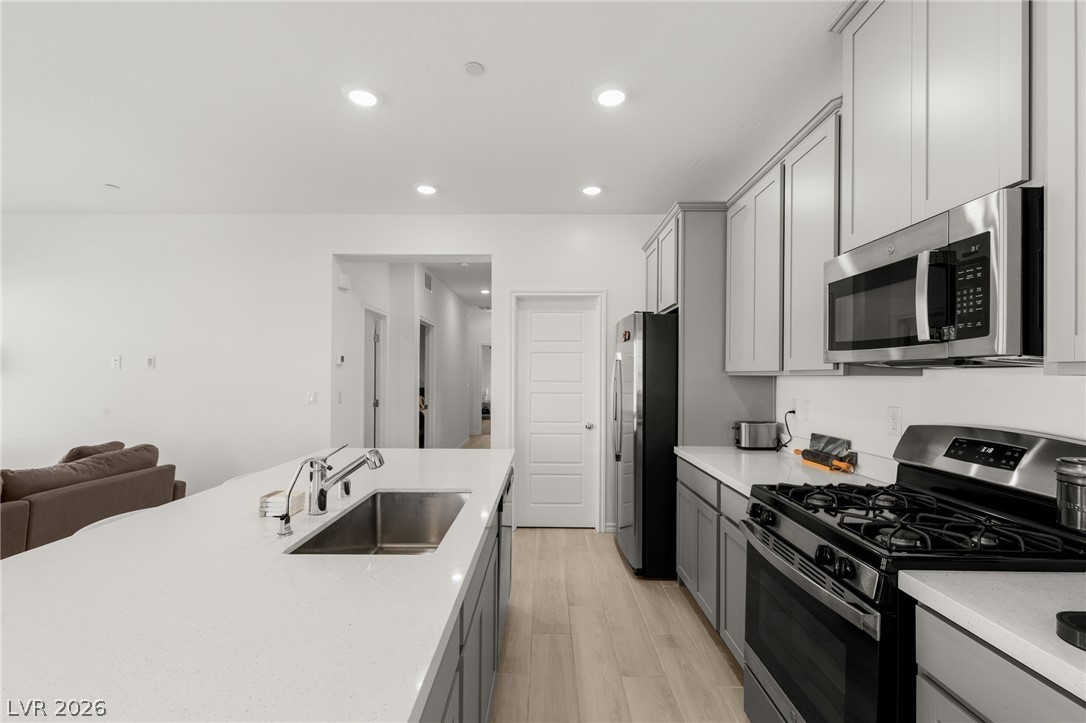 600 N Carriage Hill Drive 2156