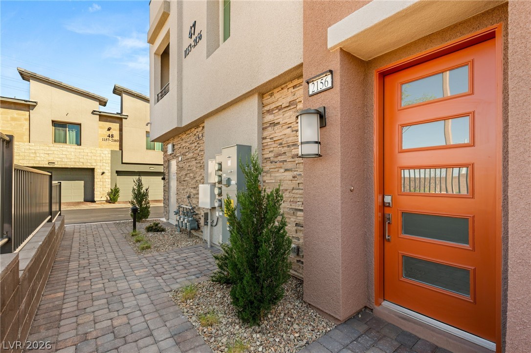 600 N Carriage Hill Drive 2156