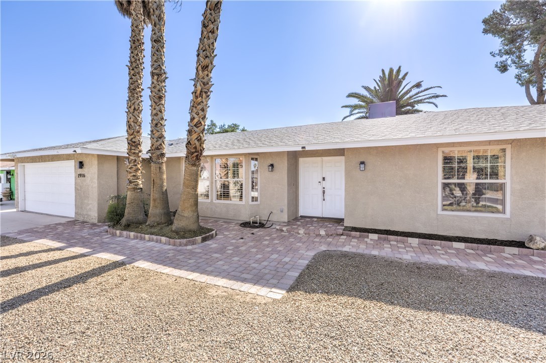 1916 Stonehaven Drive