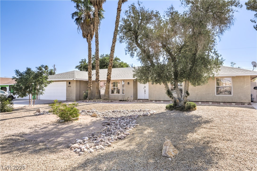1916 Stonehaven Drive