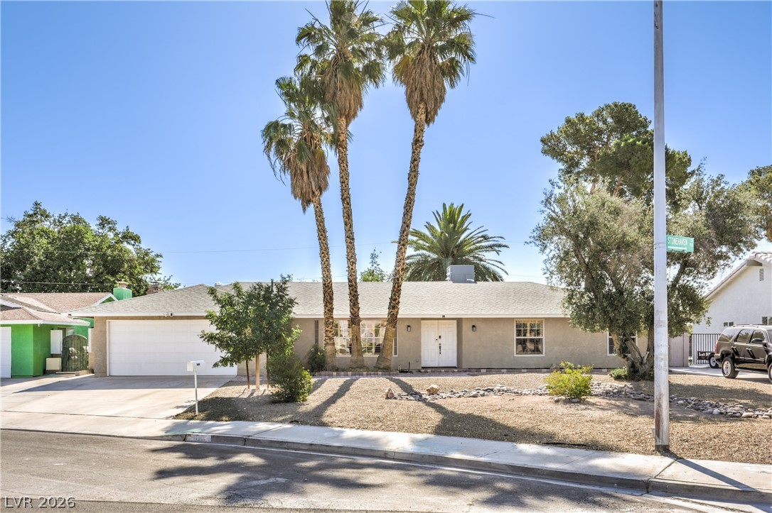 1916 Stonehaven Drive