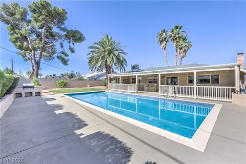 Photo of 1916 Stonehaven Drive, Las Vegas, NV 89108 (MLS # 2785024)