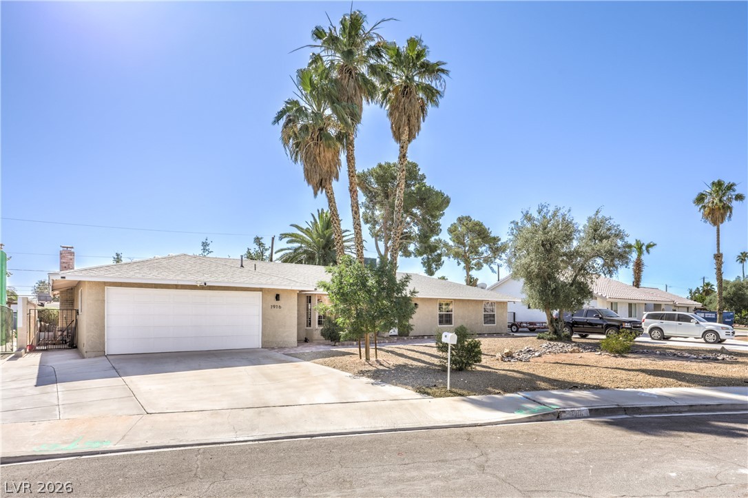 1916 Stonehaven Drive