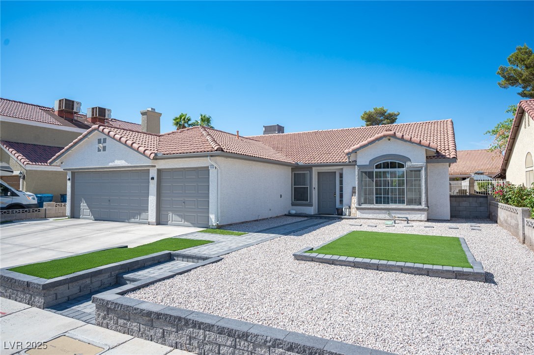 1553 Bright View Drive