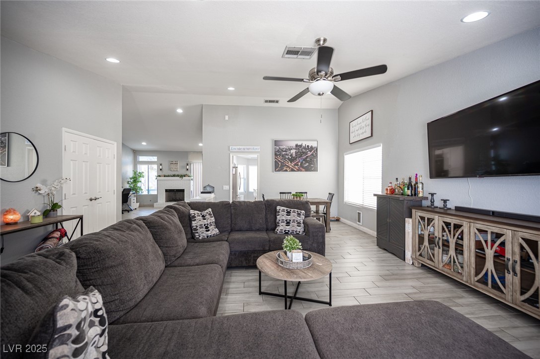 1553 Bright View Drive