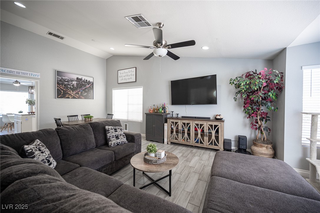 1553 Bright View Drive