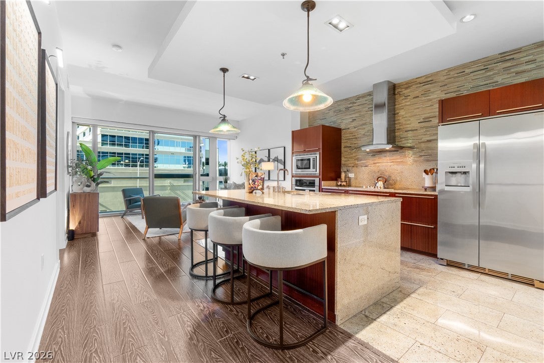 4471 Dean Martin Drive 305