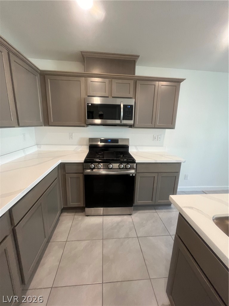 3610 Tripoli Cove Avenue