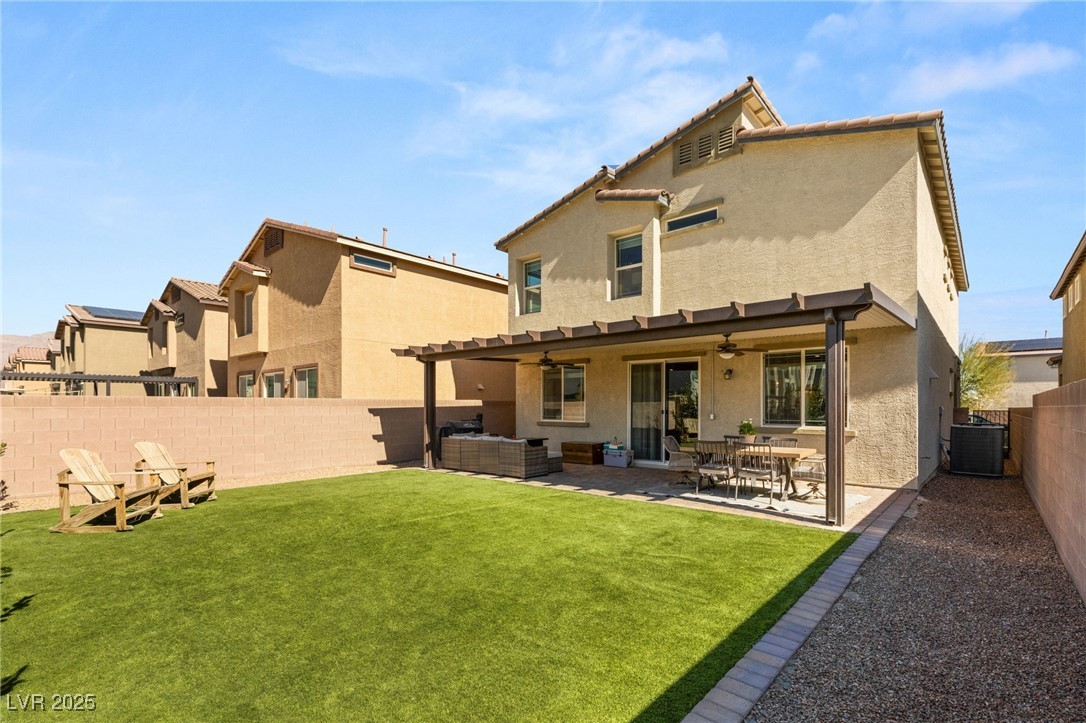 7717 Rosebark Cliffs Street