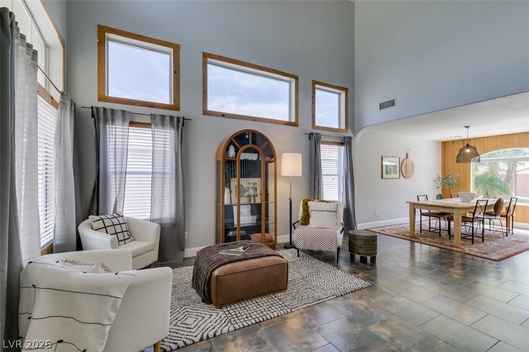 8833 Arabian Filly Avenue