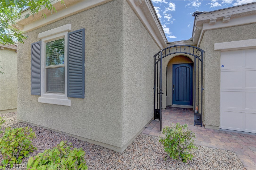 5967 Yellow Ridge Avenue