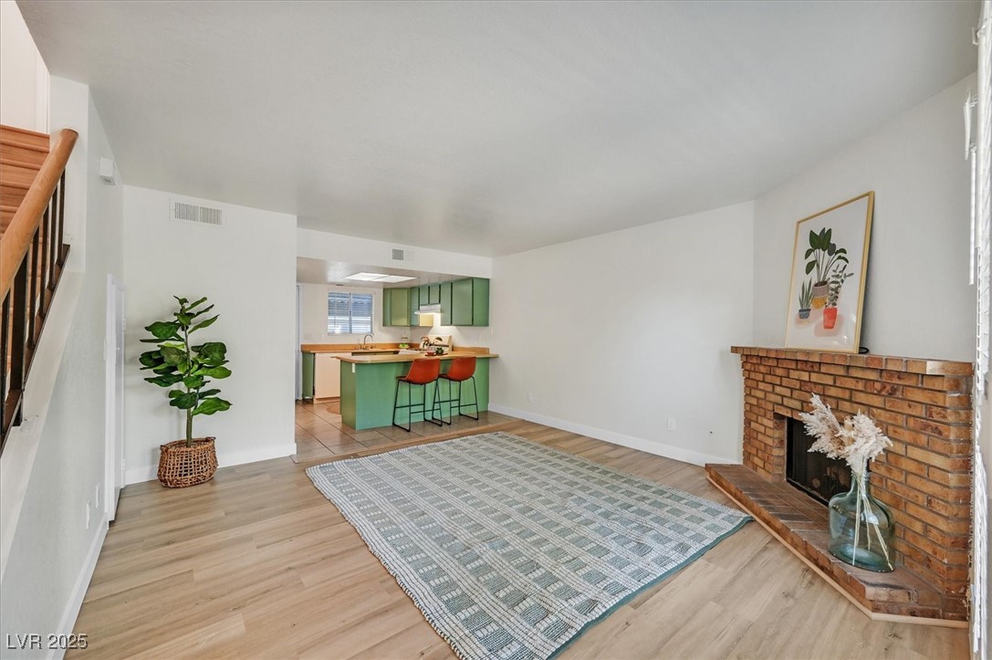 Henderson, Nevada 89011, United States, 2 Bedrooms Bedrooms, ,2 BathroomsBathrooms,Residential,Active,241996