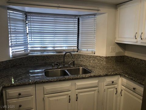 3944 Edgemoor Way Las Vegas NV 89121