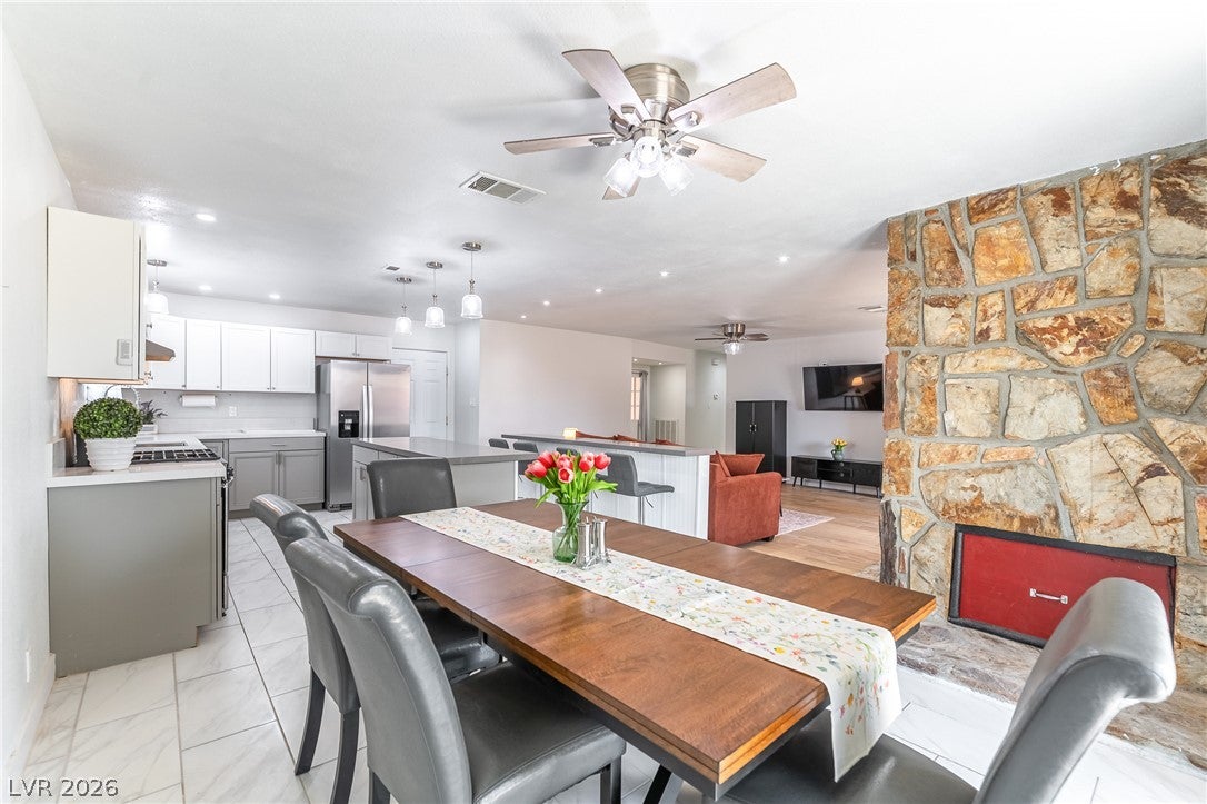 105 S Cimarron Road