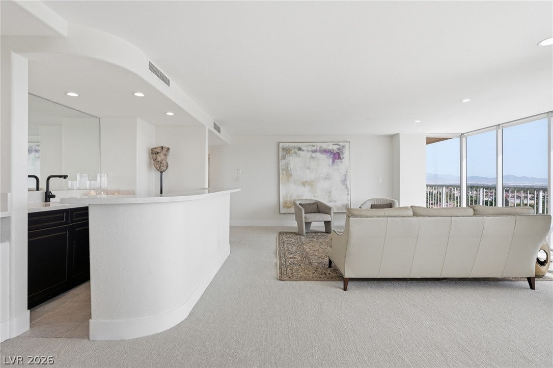 3111 Bel Air Drive 15D